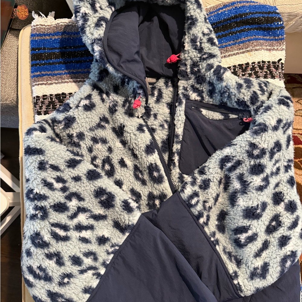 Sweaty Betty women  Blue Leopard Puffer Jacket